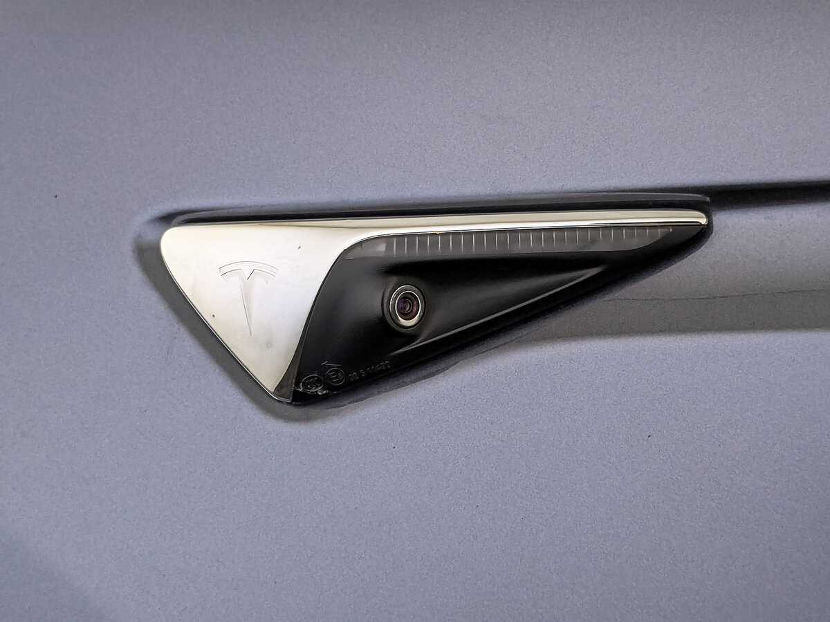 Tesla Model X с пробегом — 2020 год. Фото: #22