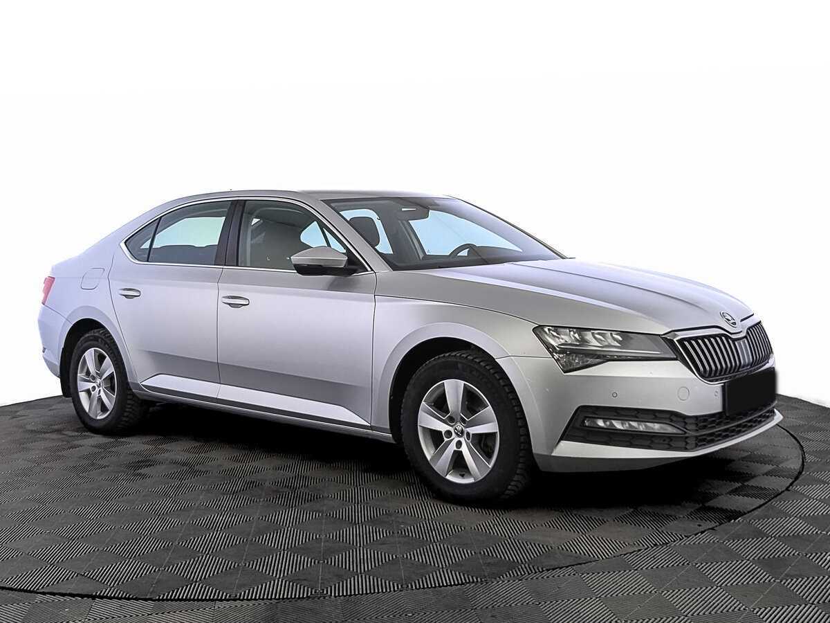 Skoda Superb с пробегом — 2021 год. Фото: #2