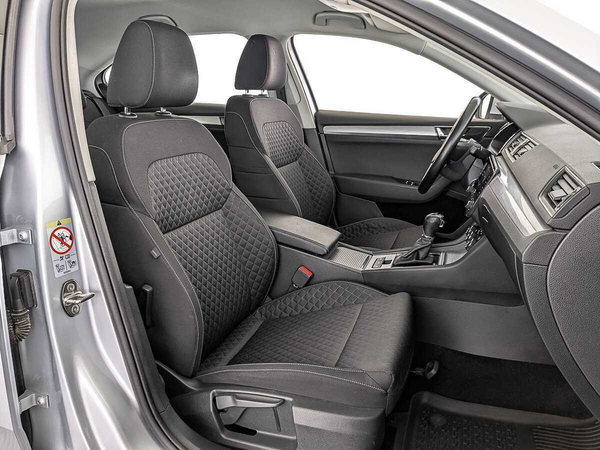 Skoda Superb с пробегом — 2021 год. Фото: #20