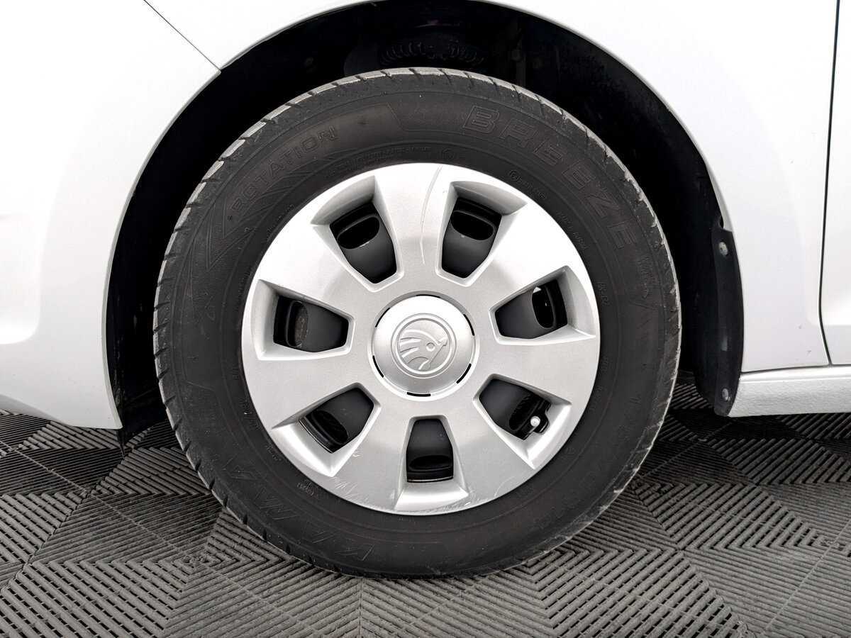 Skoda Rapid с пробегом — 2017 год. Фото: #17