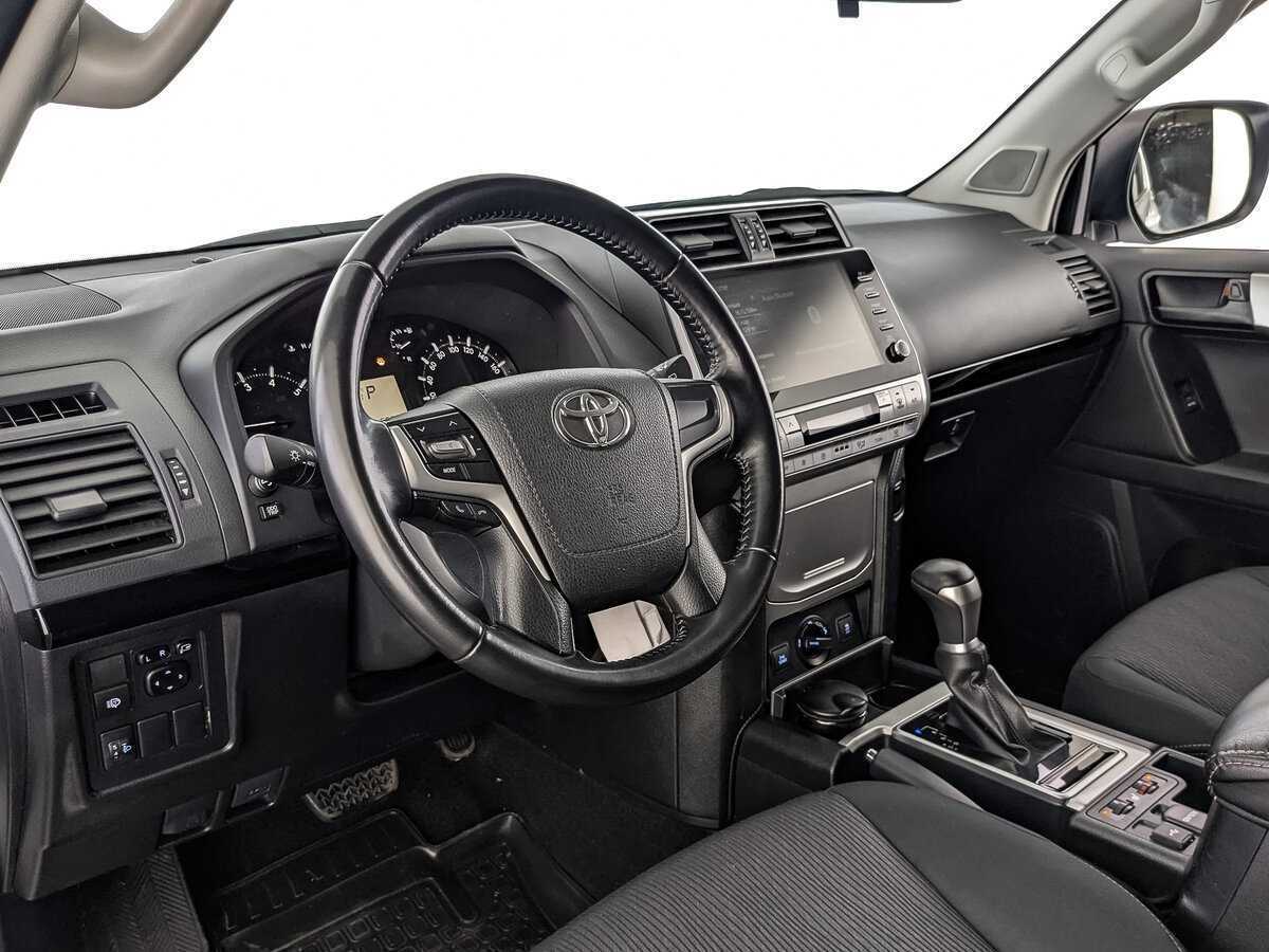 Toyota Land Cruiser Prado с пробегом — 2021 год. Фото: #12