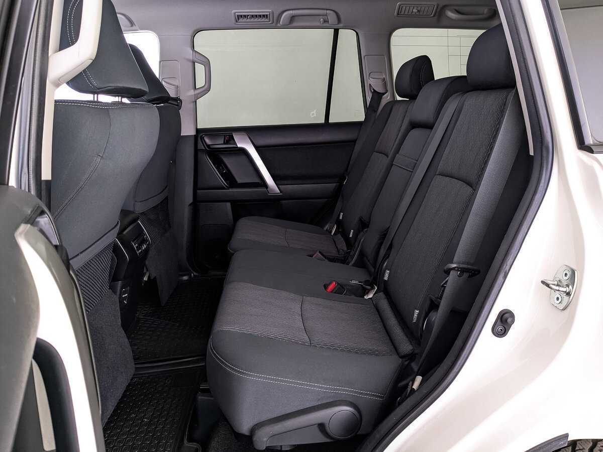 Toyota Land Cruiser Prado с пробегом — 2021 год. Фото: #15