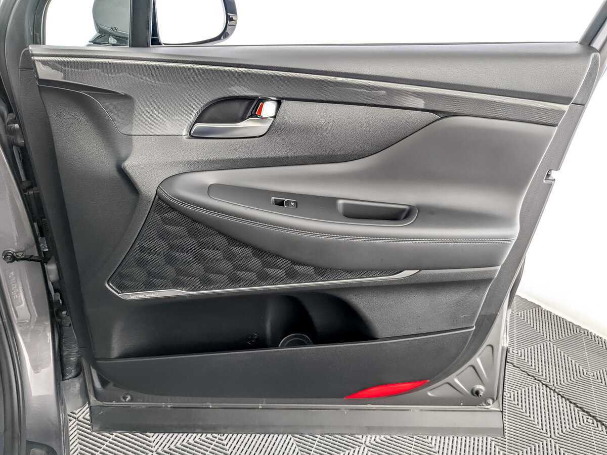 Hyundai Santa Fe с пробегом — 2021 год. Фото: #25