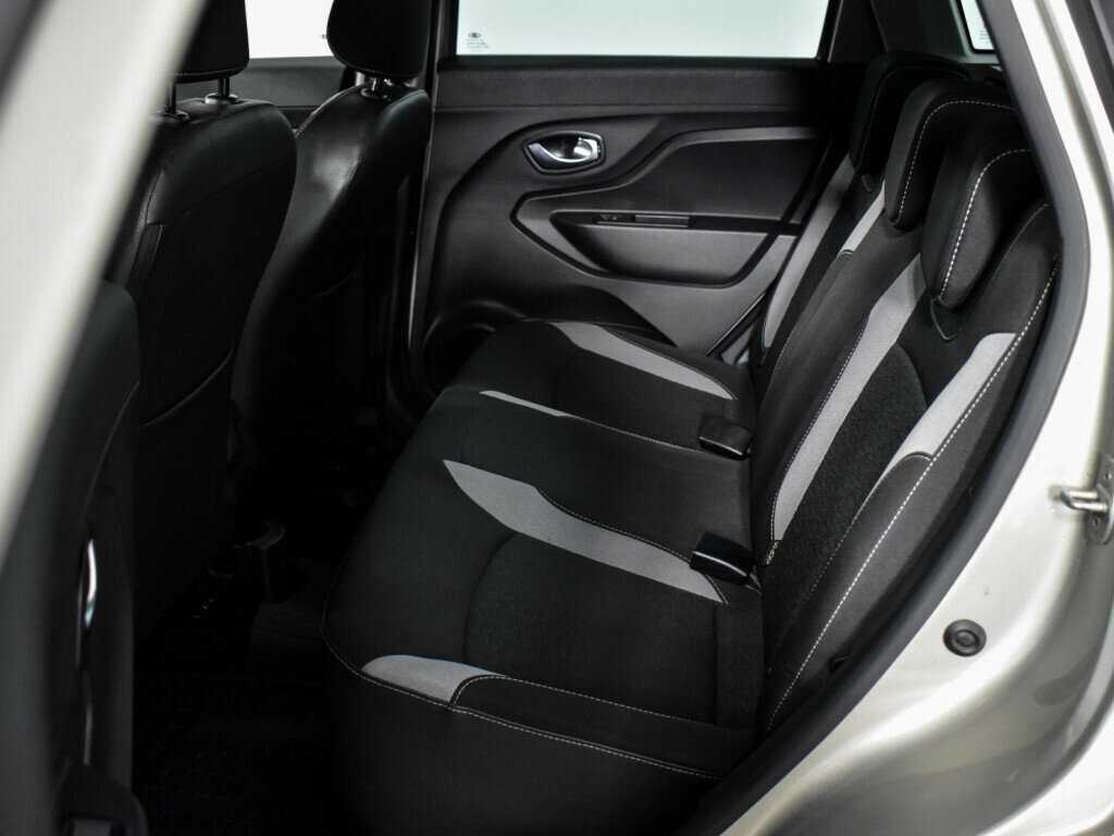 Lada (ВАЗ) XRAY с пробегом — 2017 год. Фото: #10