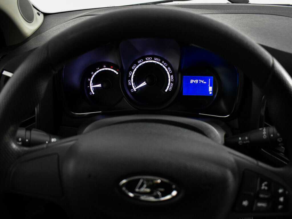 Lada (ВАЗ) XRAY с пробегом — 2017 год. Фото: #18