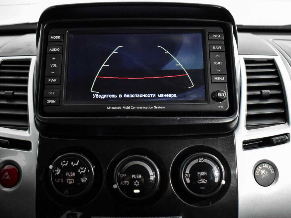 Mitsubishi Pajero Sport с пробегом — 2010 год. Фото: #18