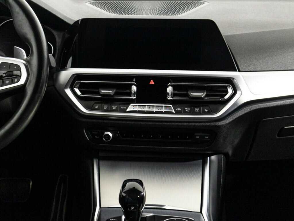 BMW 3 серии с пробегом — 2019 год. Фото: #13