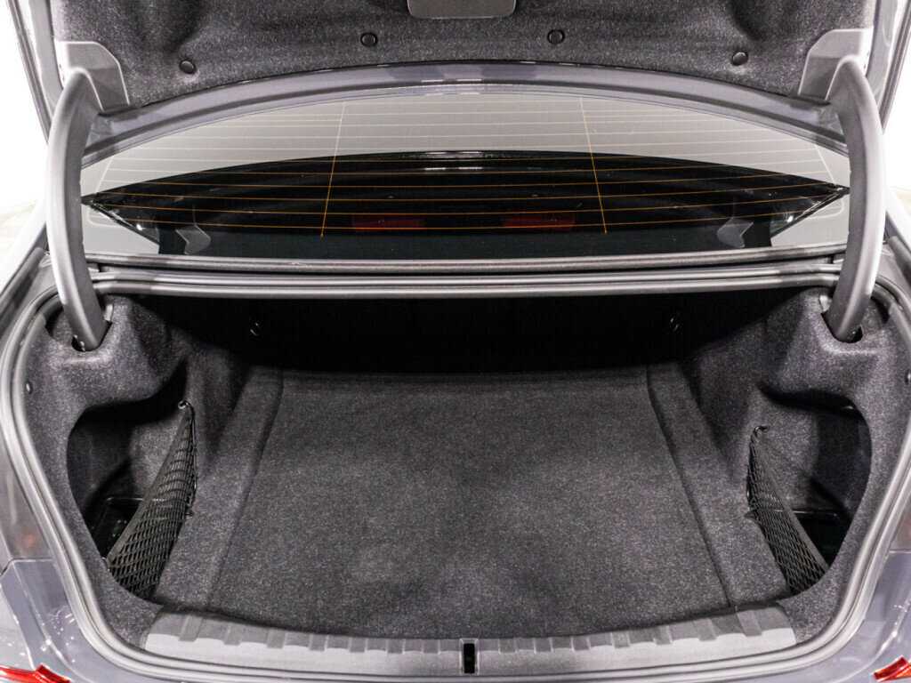 BMW 3 серии с пробегом — 2019 год. Фото: #14