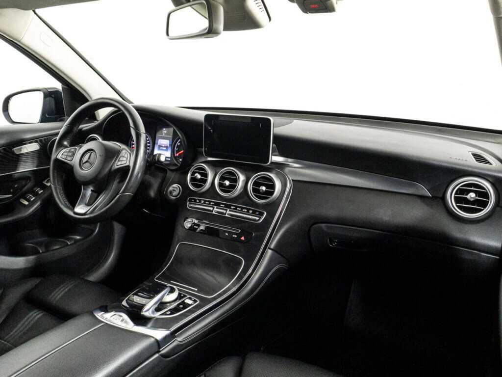 Mercedes-Benz GLC с пробегом — 2017 год. Фото: #8