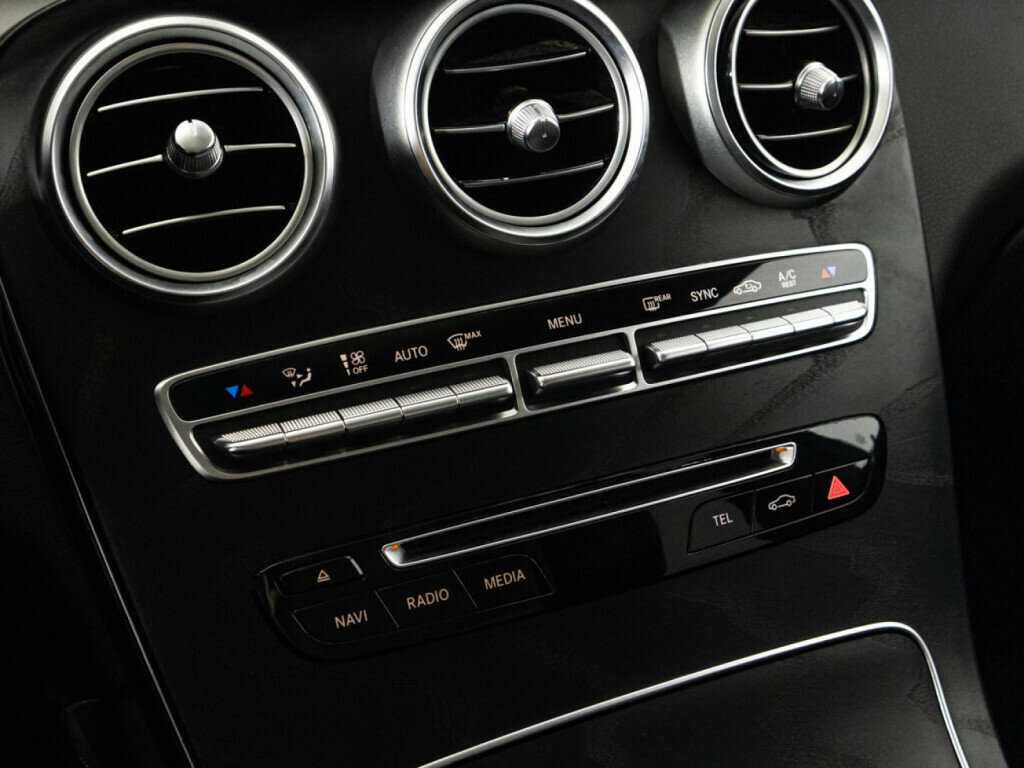 Mercedes-Benz GLC с пробегом — 2017 год. Фото: #14