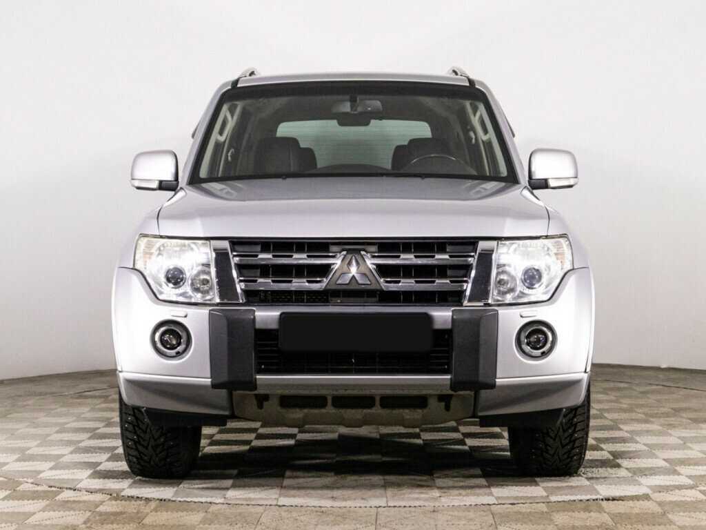 Mitsubishi Pajero с пробегом — 2011 год. Фото: #1