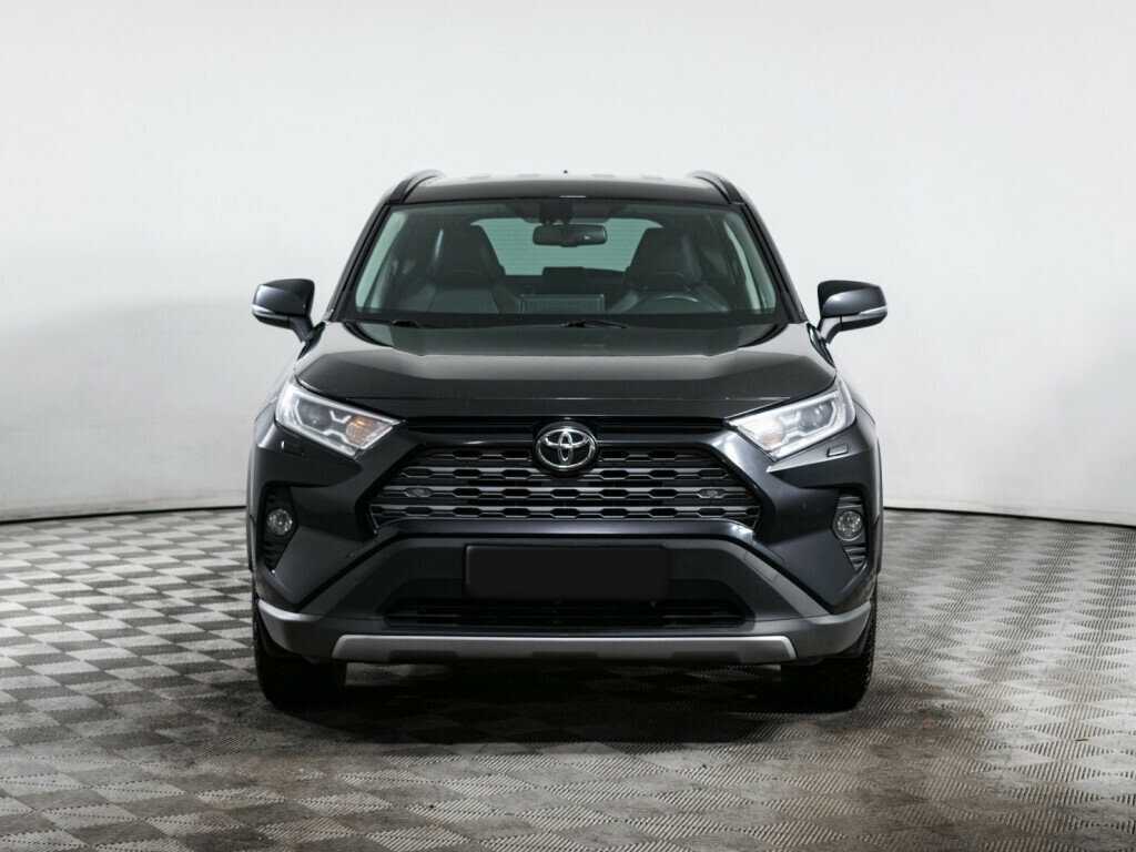 Toyota RAV4 с пробегом — 2021 год. Фото: #1