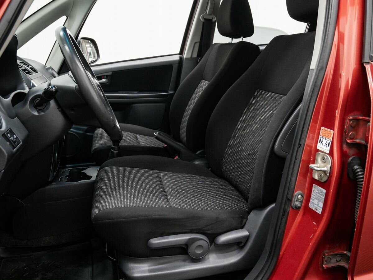 Suzuki SX4 с пробегом — 2007 год. Фото: #14