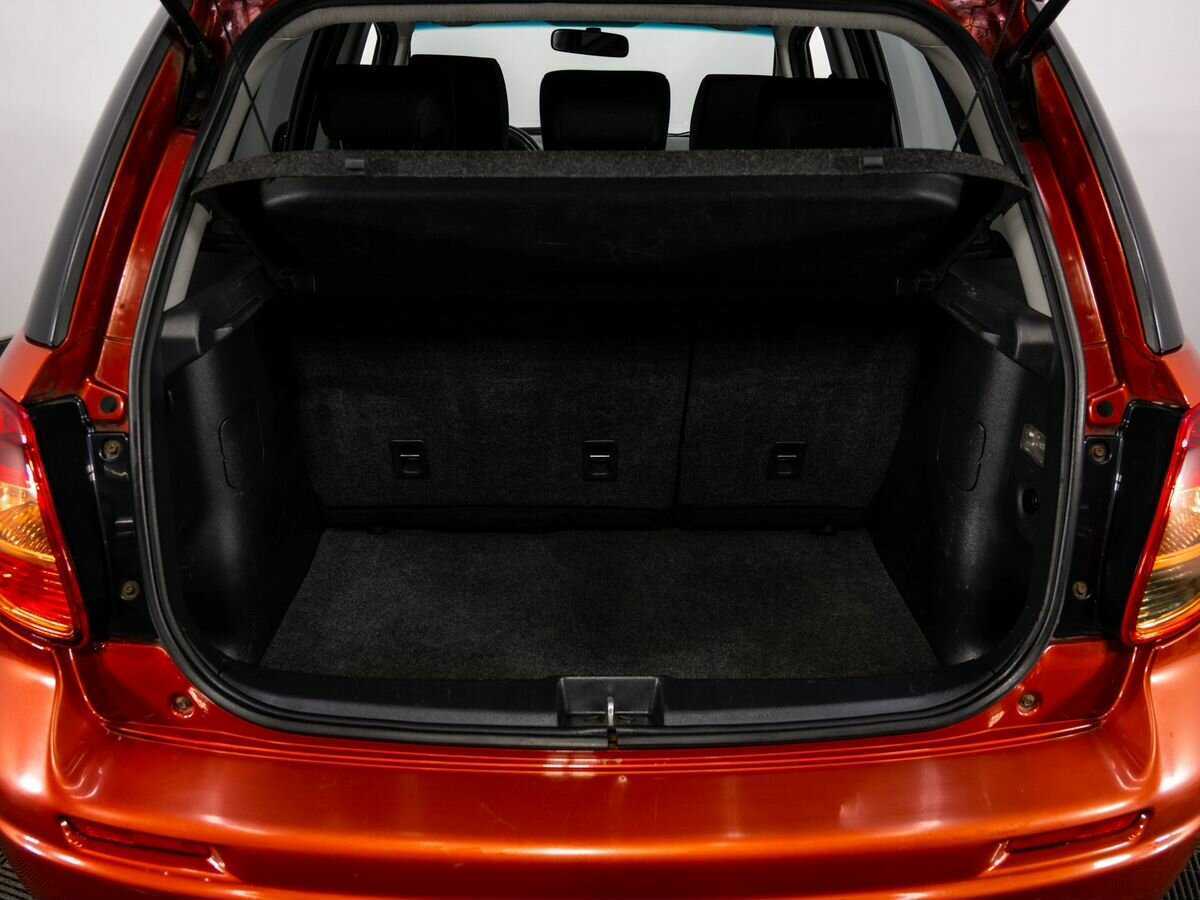 Suzuki SX4 с пробегом — 2007 год. Фото: #21