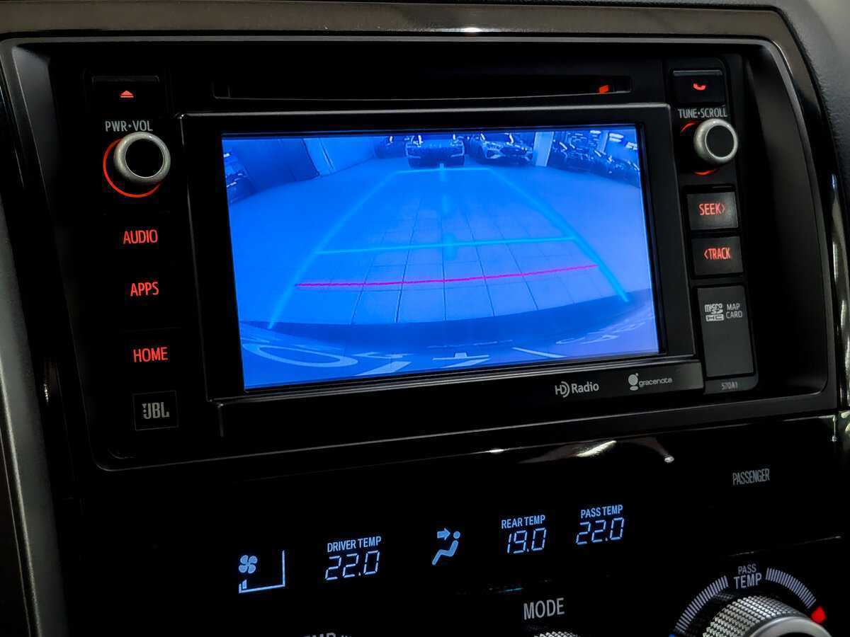 Toyota Sequoia с пробегом — 2013 год. Фото: #26