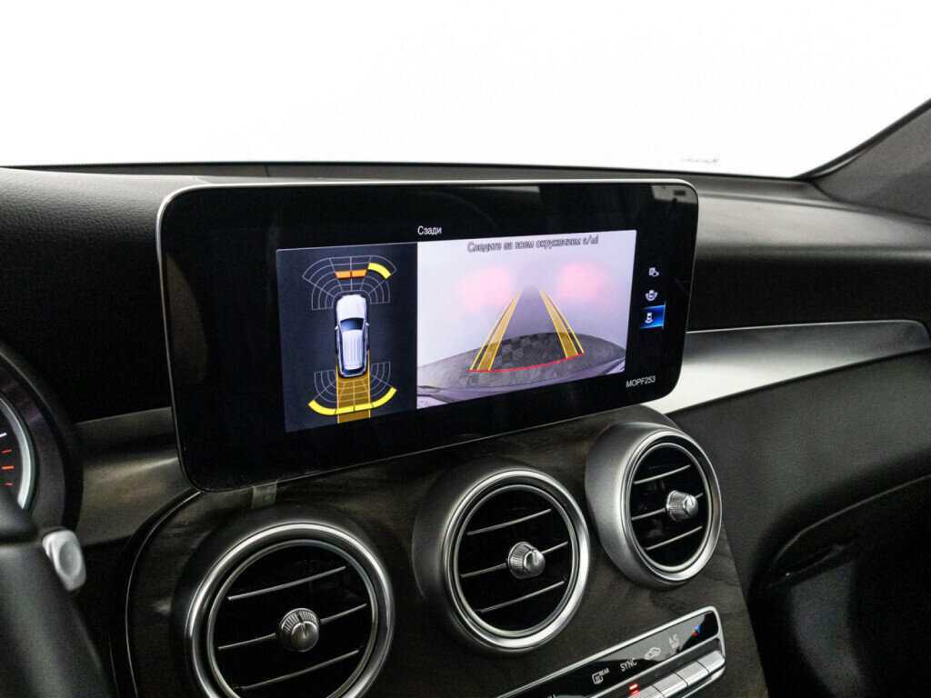 Mercedes-Benz GLC с пробегом — 2021 год. Фото: #15