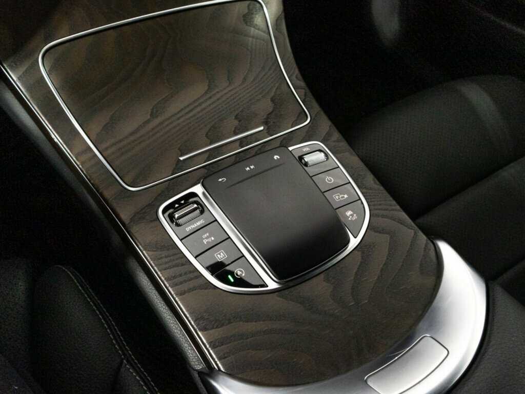 Mercedes-Benz GLC с пробегом — 2021 год. Фото: #16