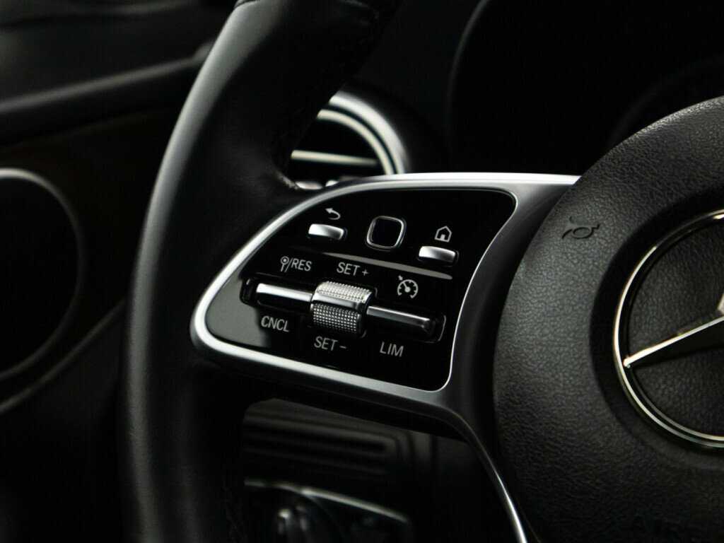 Mercedes-Benz GLC с пробегом — 2021 год. Фото: #19