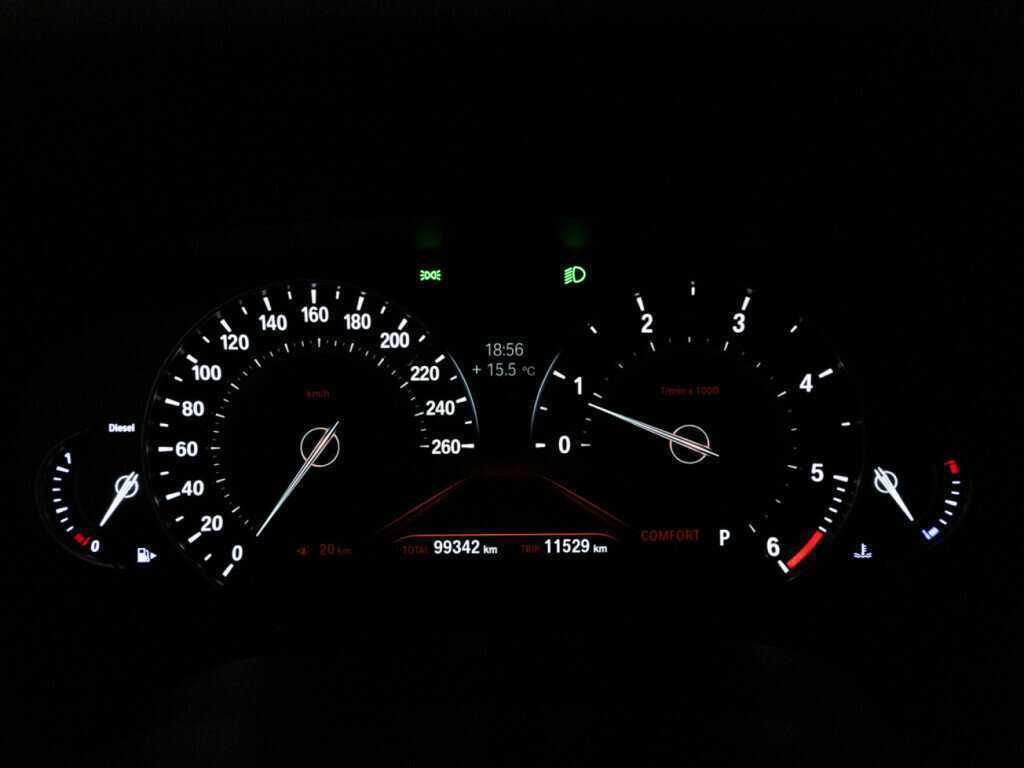 BMW 3 серии с пробегом — 2019 год. Фото: #11