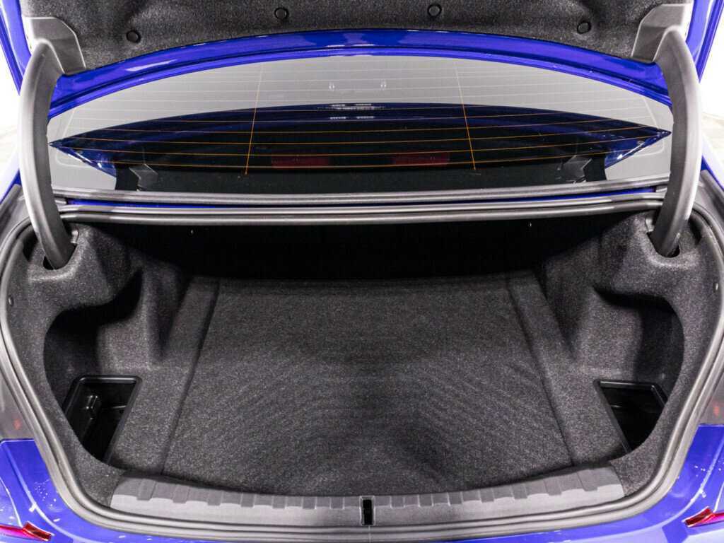 BMW 3 серии с пробегом — 2019 год. Фото: #14