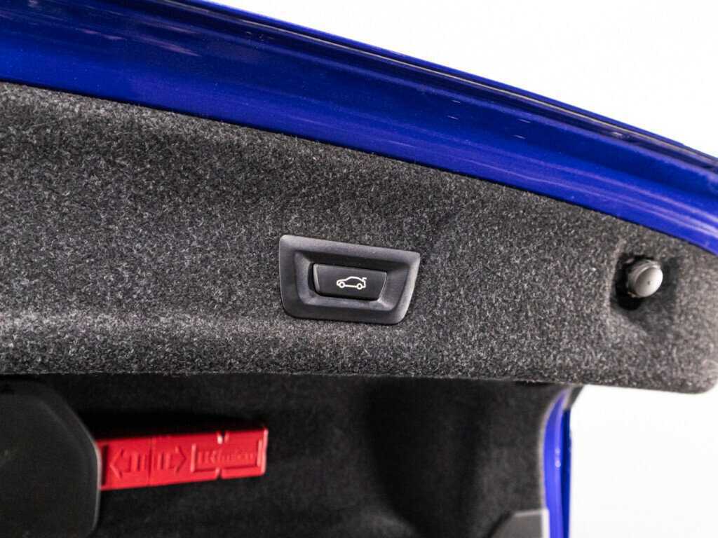 BMW 3 серии с пробегом — 2019 год. Фото: #15