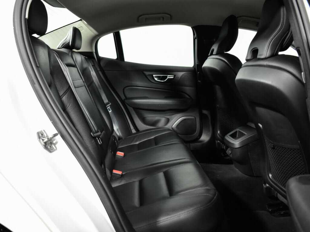 Volvo S60 с пробегом — 2021 год. Фото: #9