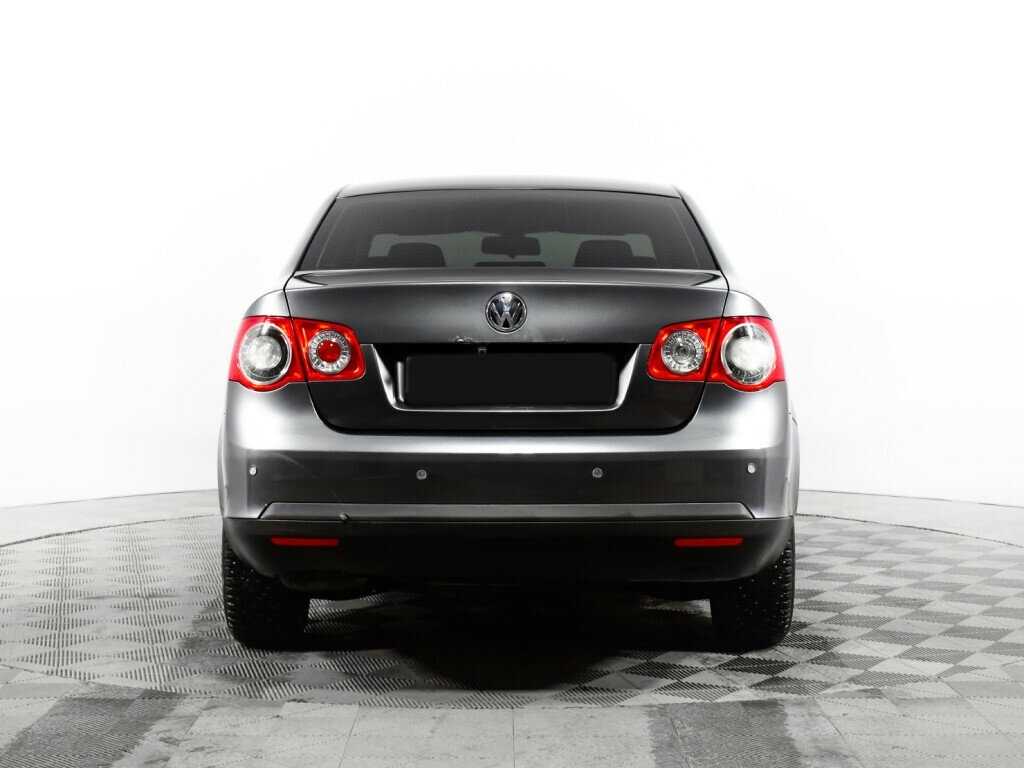 Volkswagen Jetta с пробегом — 2009 год. Фото: #5