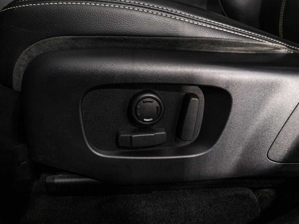 Land Rover Range Rover Velar с пробегом — 2019 год. Фото: #15