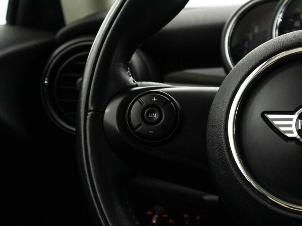 Mini Hatch с пробегом — 2018 год. Фото: #17