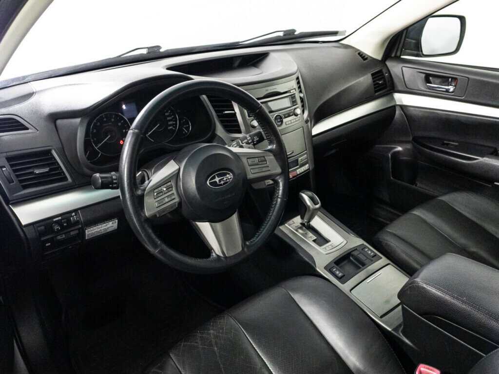 Subaru Outback с пробегом — 2011 год. Фото: #8