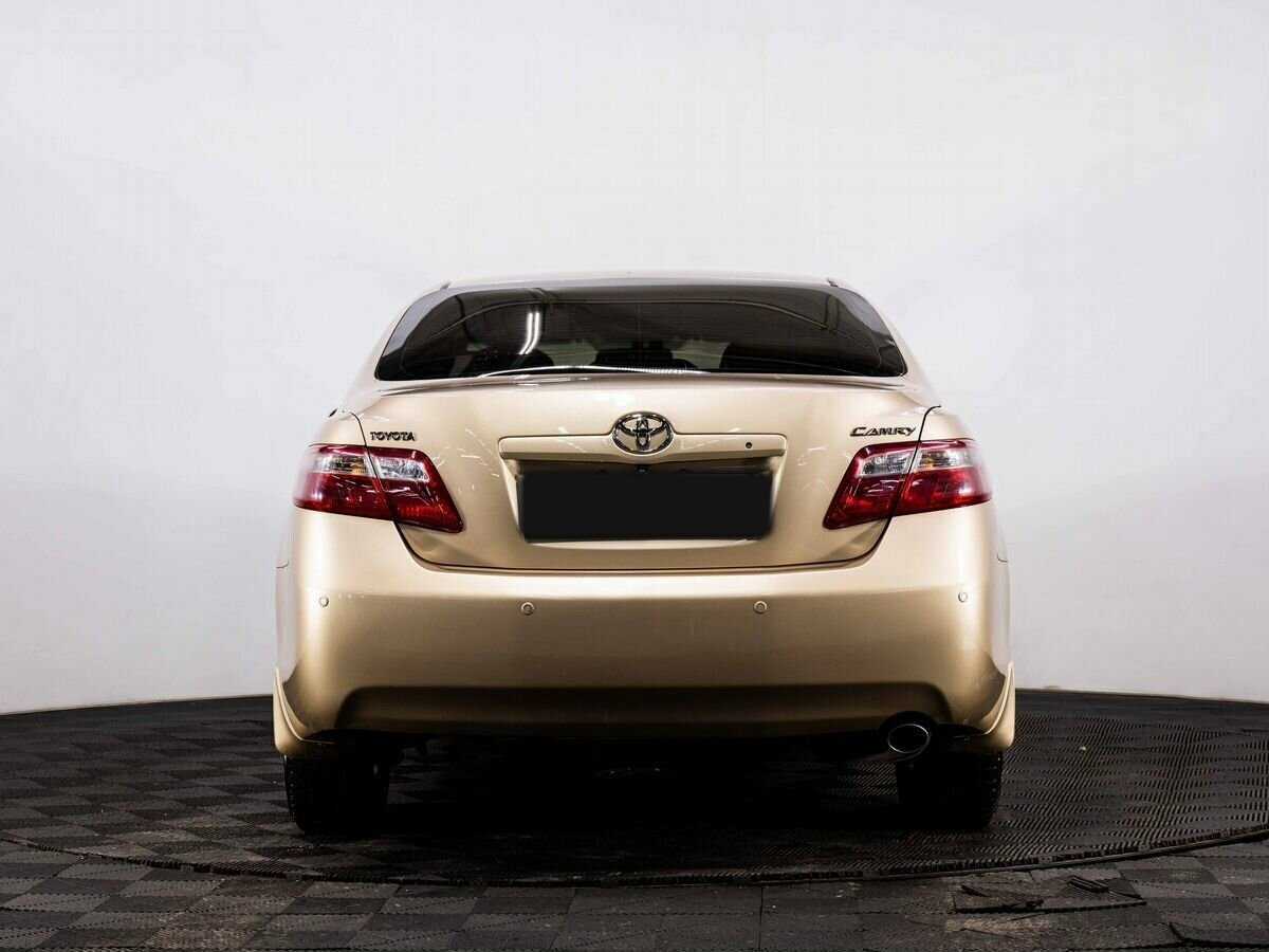 Toyota Camry с пробегом — 2010 год. Фото: #3