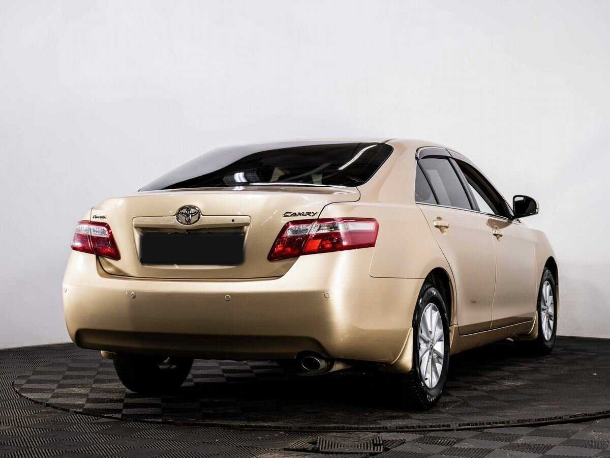 Toyota Camry с пробегом — 2010 год. Фото: #4