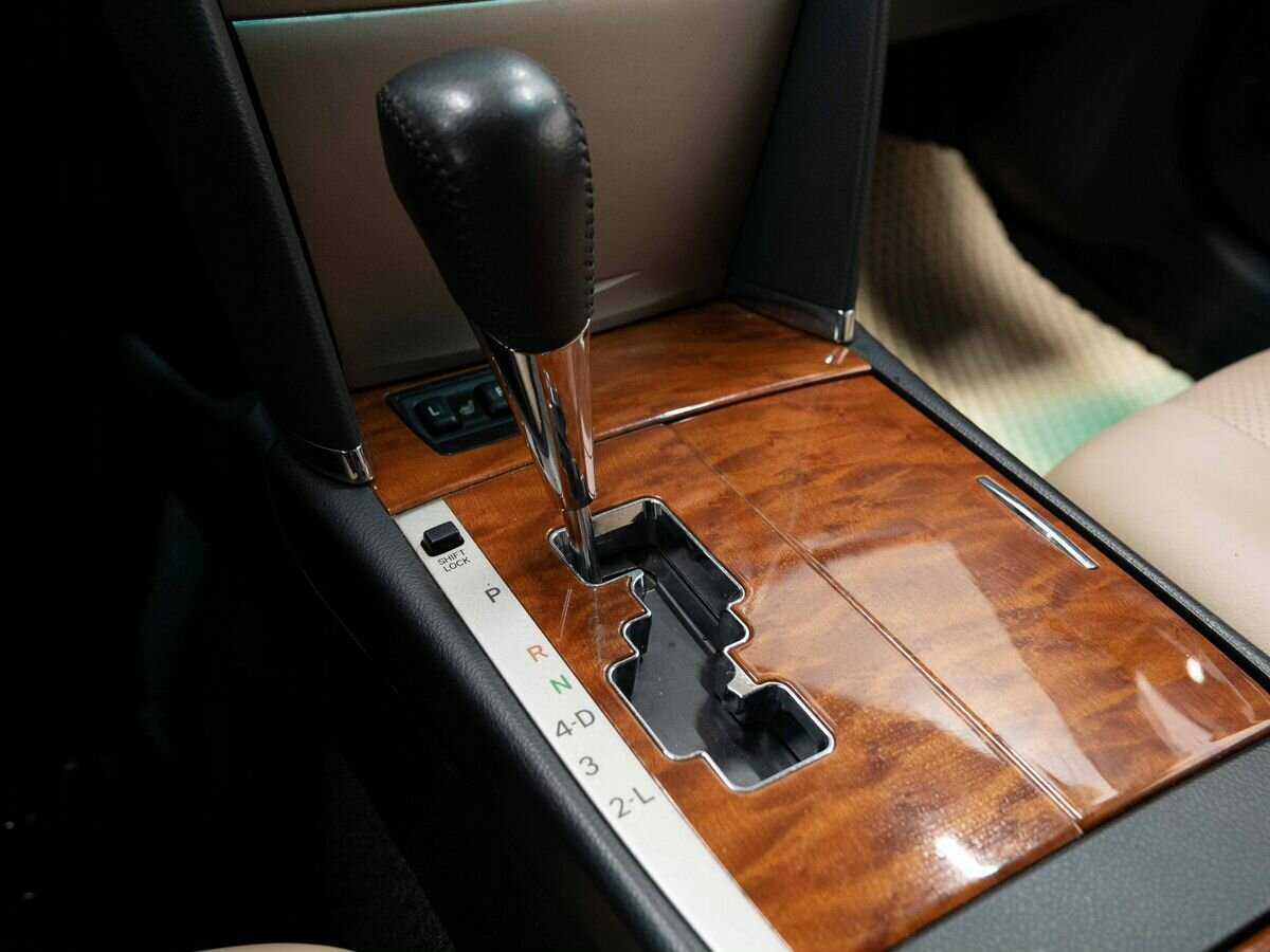 Toyota Camry с пробегом — 2010 год. Фото: #19