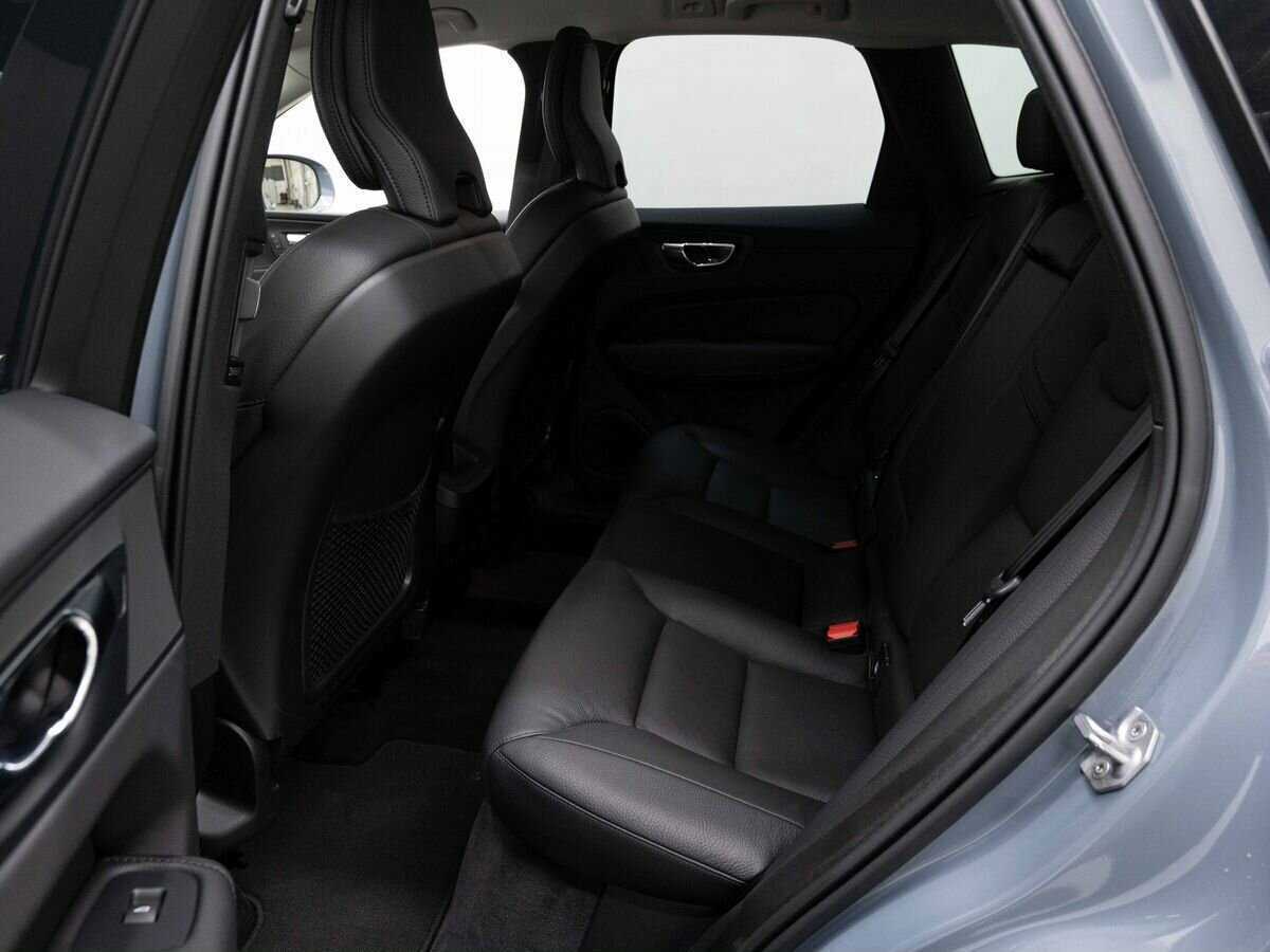 Volvo XC60 с пробегом — 2021 год. Фото: #10