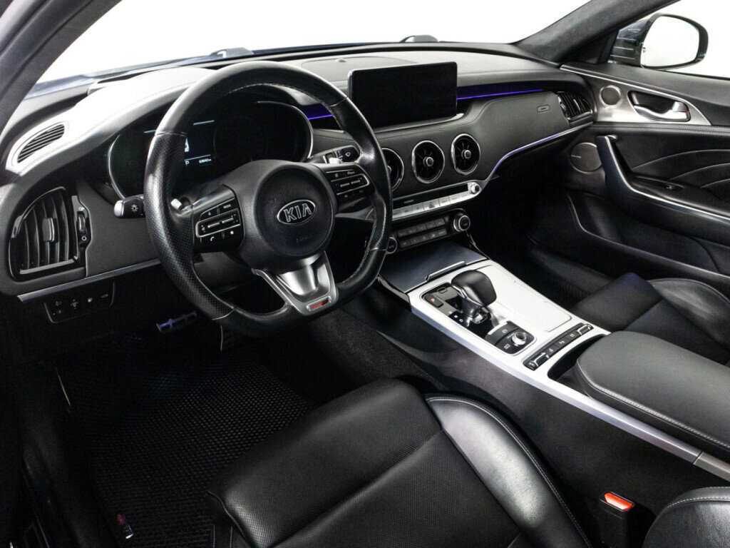 Kia Stinger с пробегом — 2021 год. Фото: #11