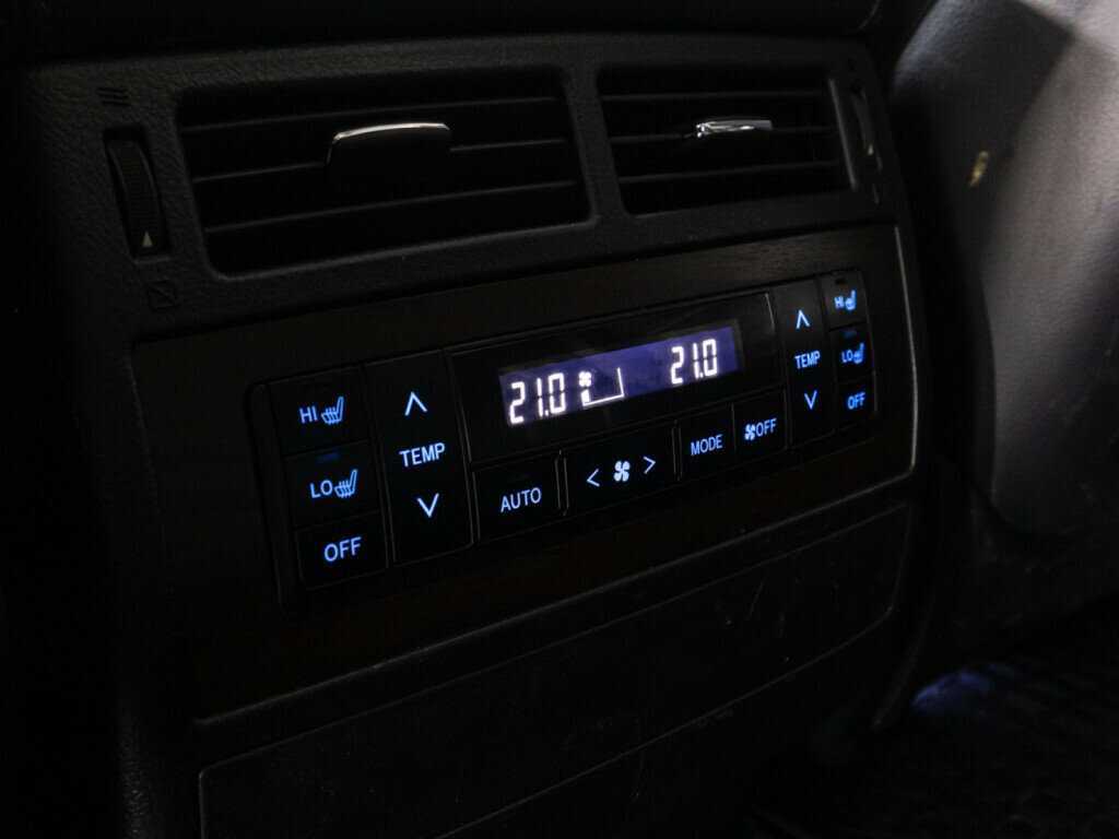 Toyota Land Cruiser с пробегом — 2016 год. Фото: #20