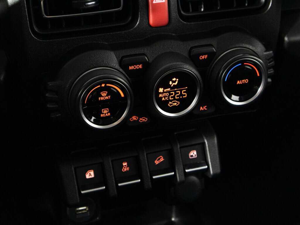 Suzuki Jimny с пробегом — 2020 год. Фото: #16