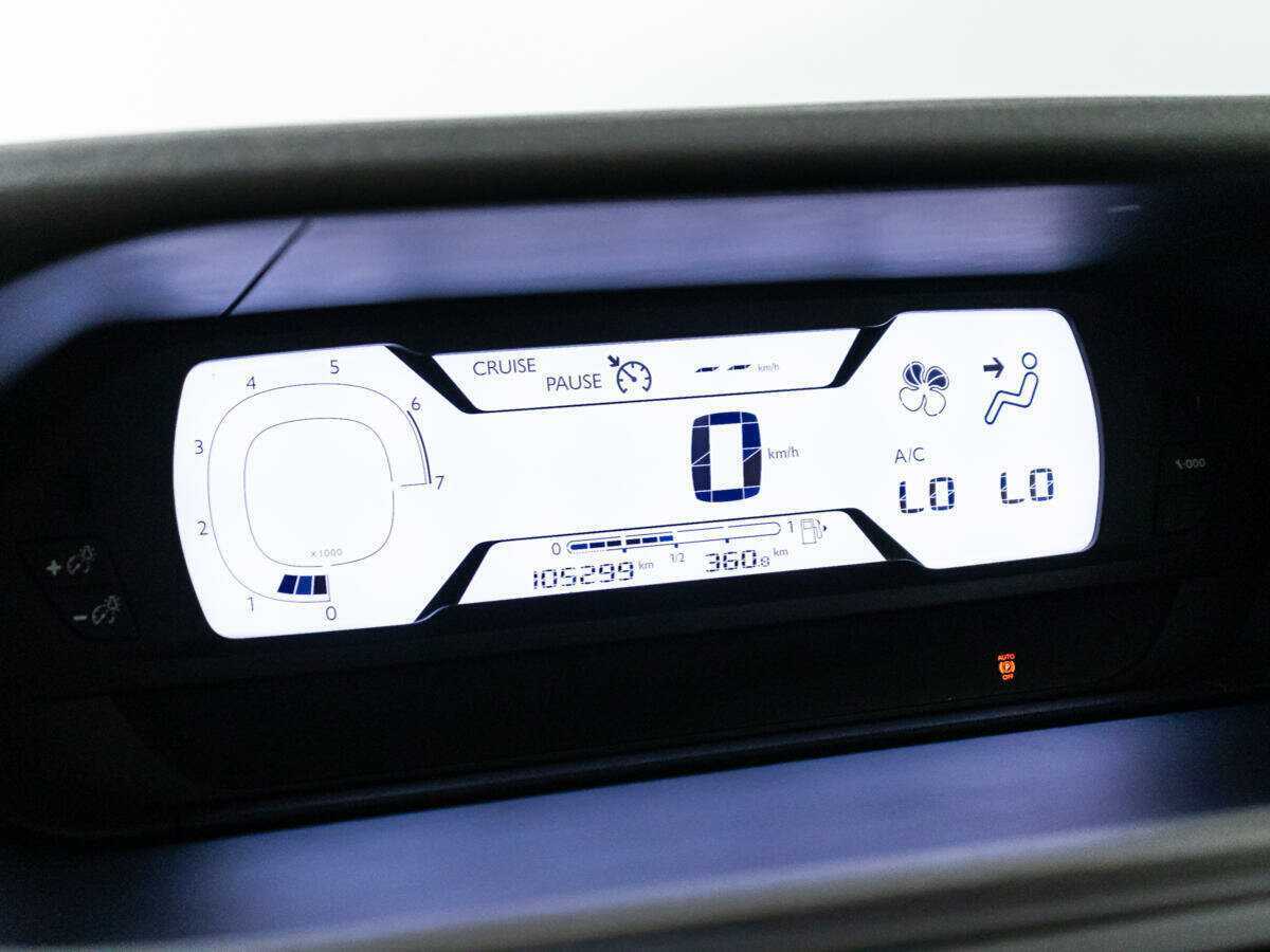 Citroen C4 Picasso с пробегом — 2015 год. Фото: #10