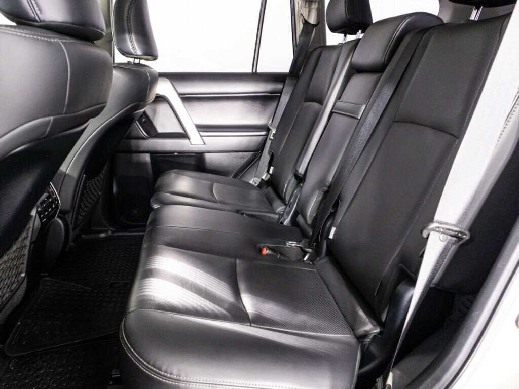 Toyota Land Cruiser Prado с пробегом — 2019 год. Фото: #7