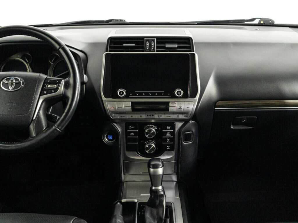 Toyota Land Cruiser Prado с пробегом — 2019 год. Фото: #10