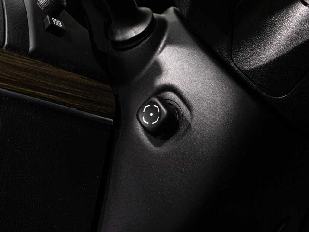 Toyota Land Cruiser Prado с пробегом — 2019 год. Фото: #18