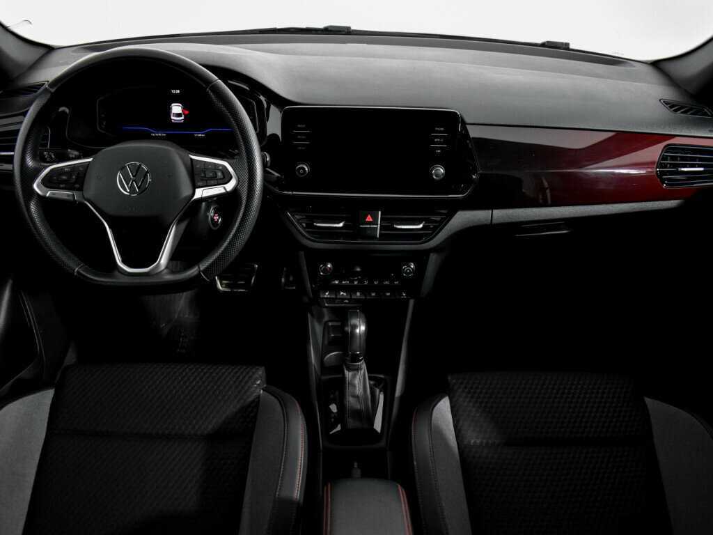 Volkswagen Polo с пробегом — 2021 год. Фото: #12