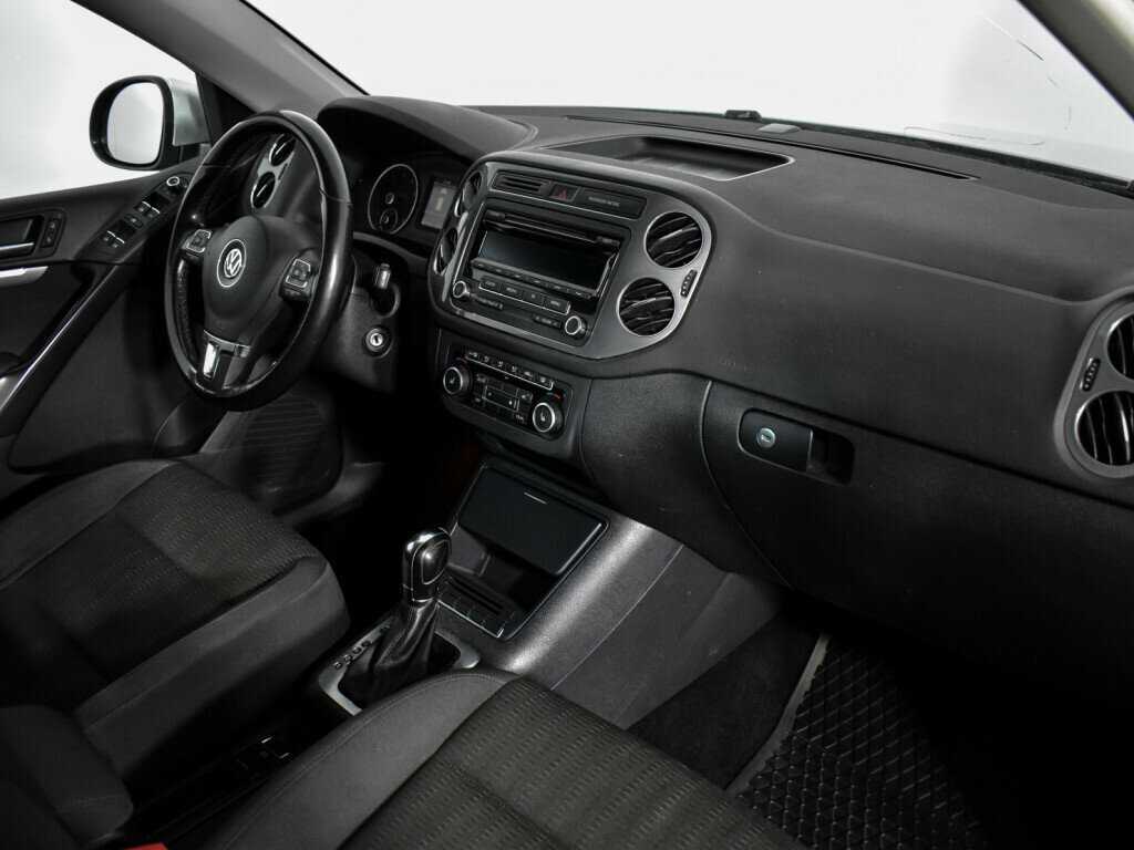 Volkswagen Tiguan с пробегом — 2012 год. Фото: #12