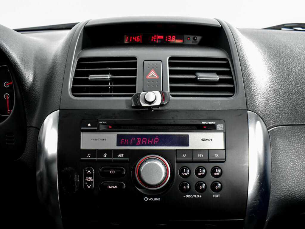 Suzuki SX4 с пробегом — 2007 год. Фото: #13