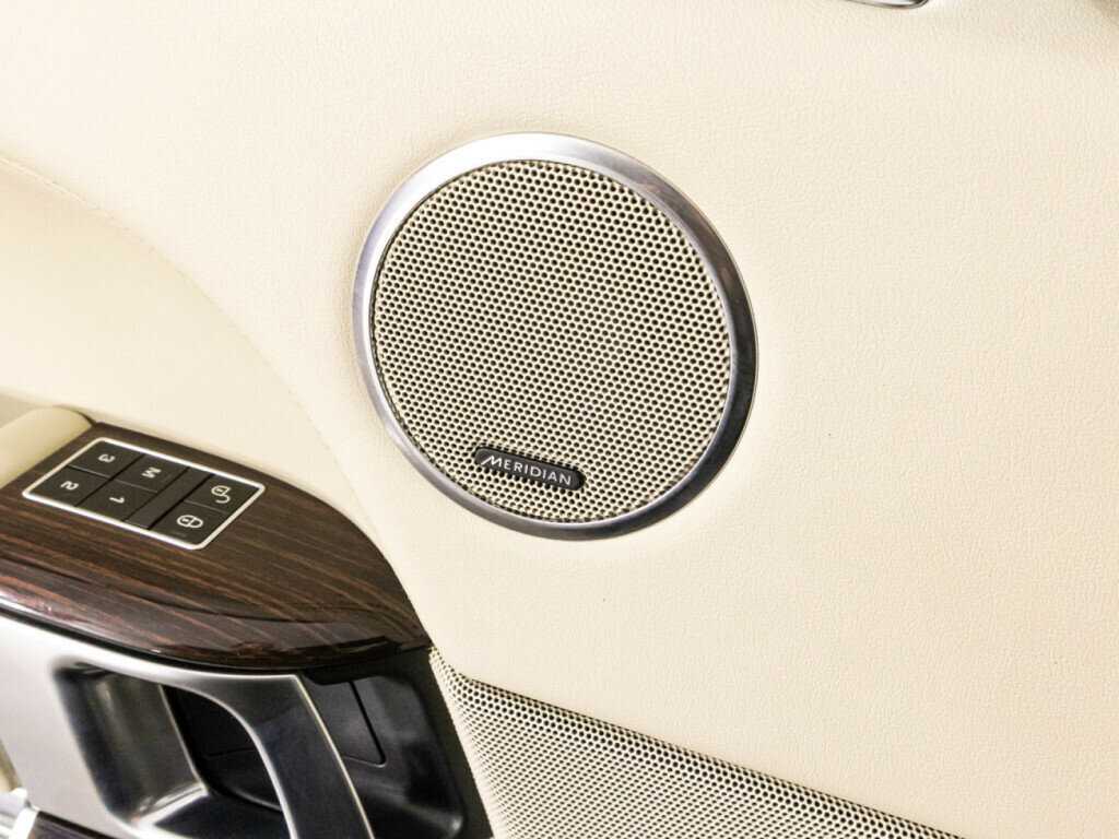 Land Rover Range Rover с пробегом — 2014 год. Фото: #24