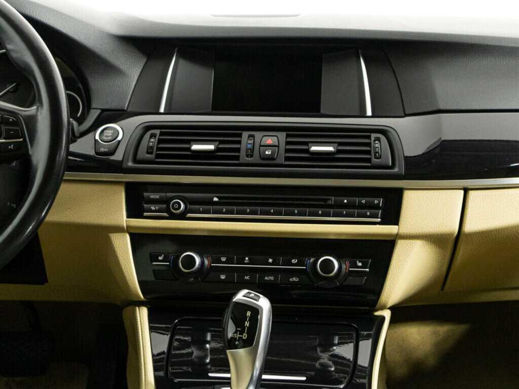 BMW 5 серии с пробегом — 2014 год. Фото: #13