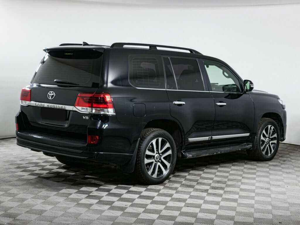 Toyota Land Cruiser с пробегом — 2019 год. Фото: #1