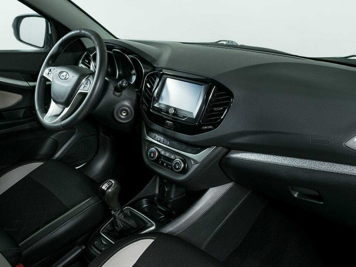 Lada (ВАЗ) Vesta с пробегом — 2018 год. Фото: #7