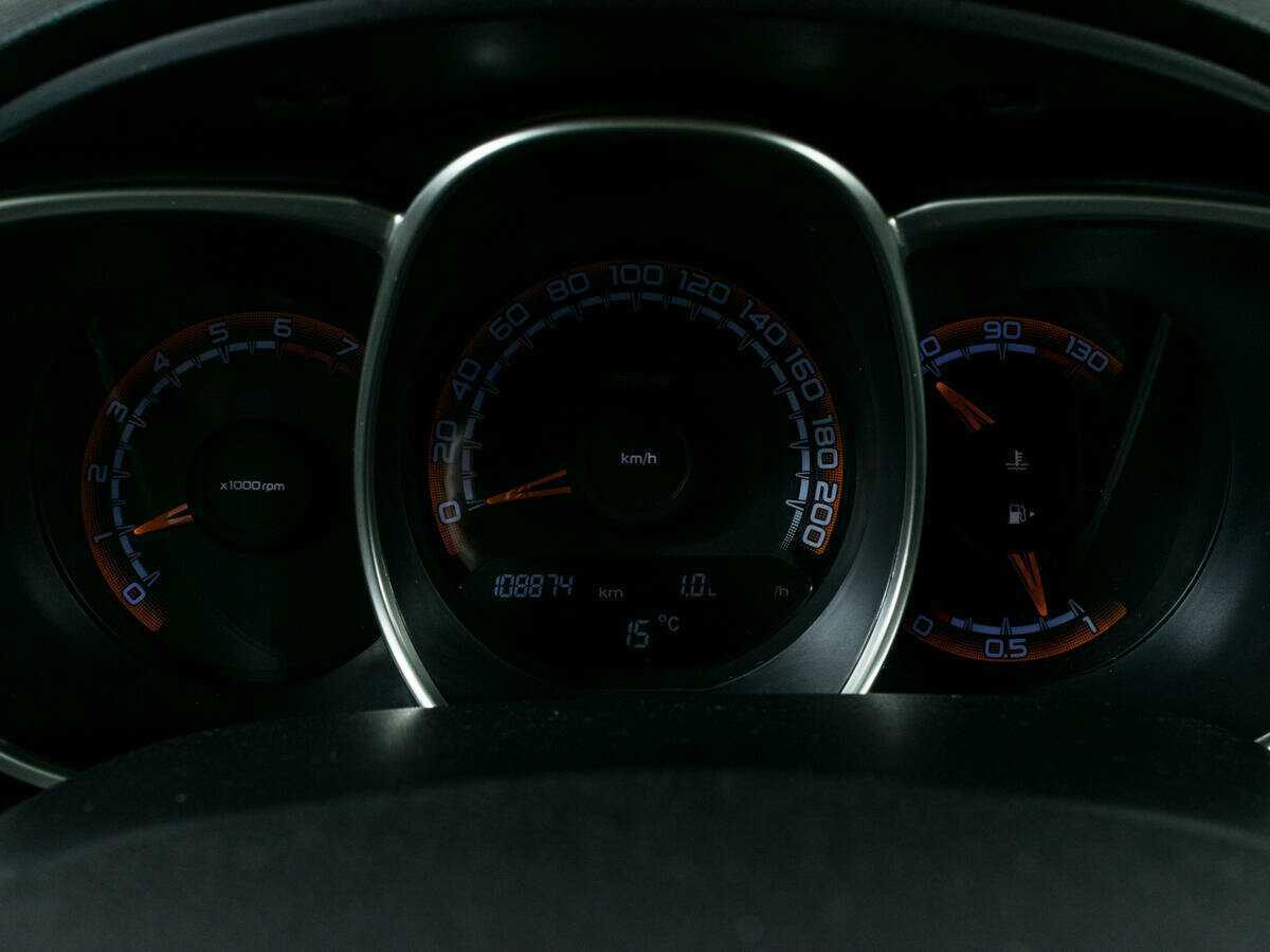 Lada (ВАЗ) Vesta с пробегом — 2018 год. Фото: #11