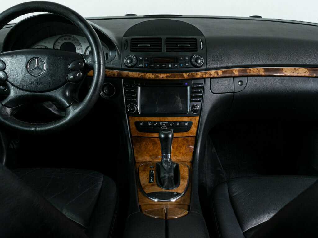 Mercedes-Benz E-Класс с пробегом — 2007 год. Фото: #8